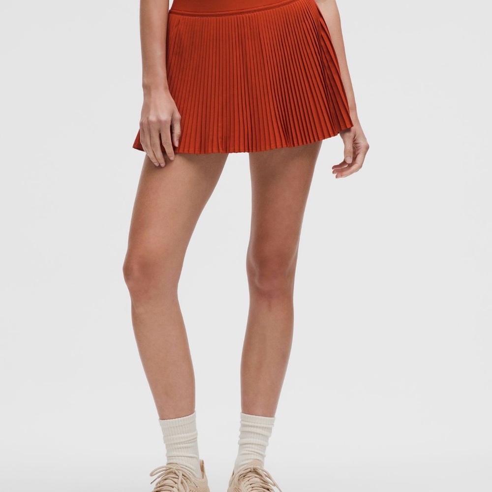 Lululemon Varsity HR Pleated Tennis Skirt NWT Size 8